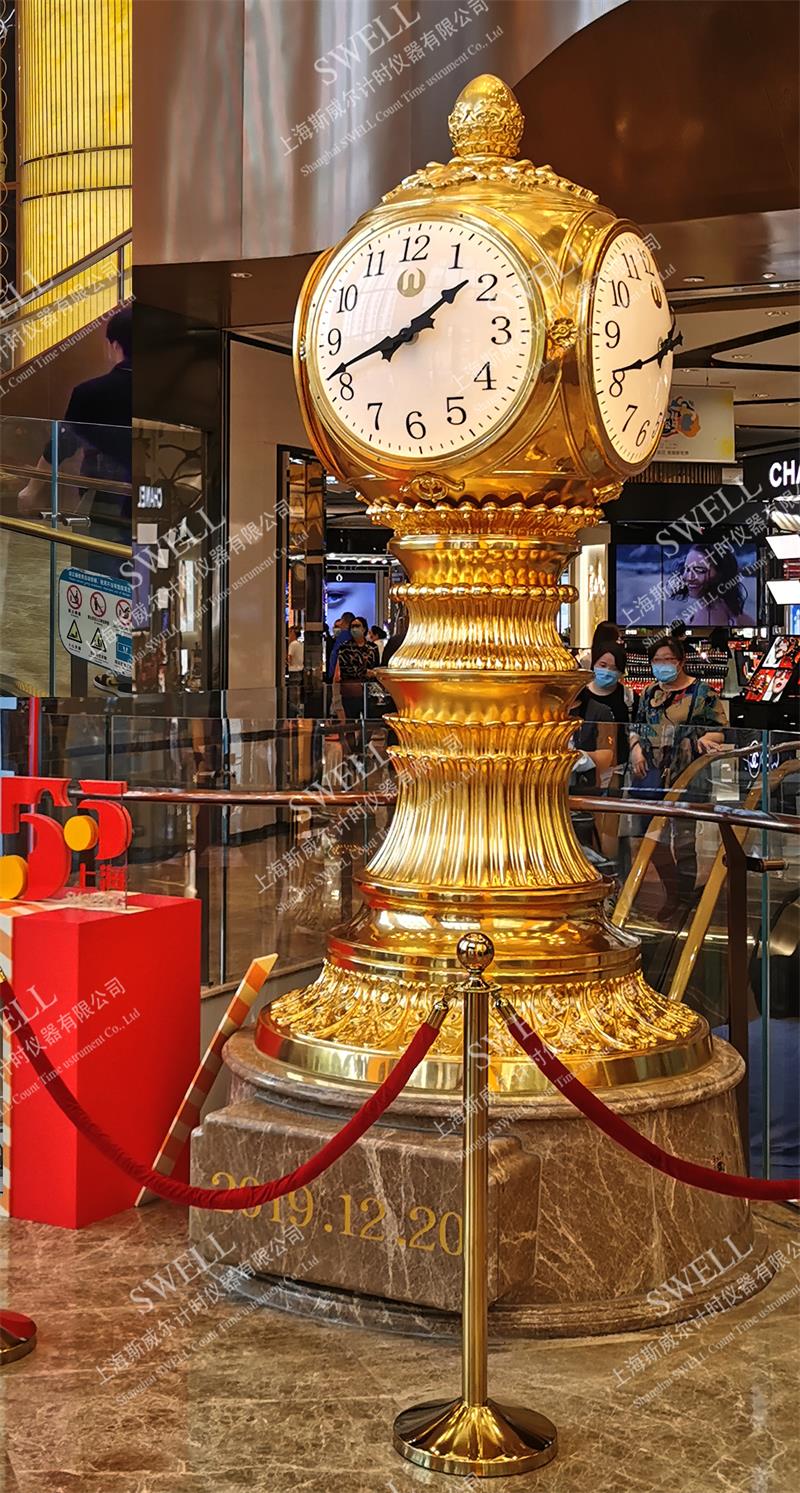 上海新世界镀金大堂钟1